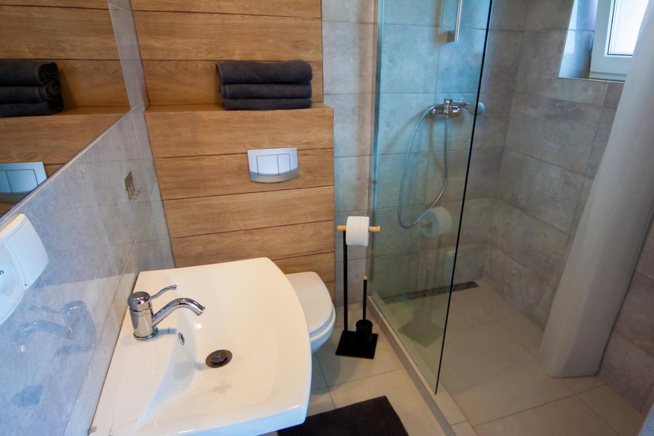 Sadova Park Villa Ślesin Екстериор снимка
