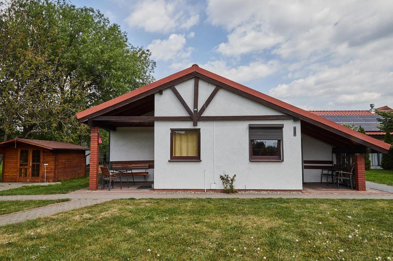 Sadova Park Villa Ślesin Екстериор снимка