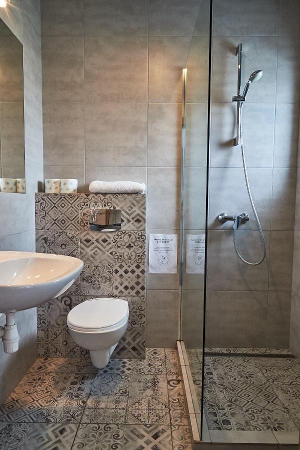 Sadova Park Villa Ślesin Екстериор снимка